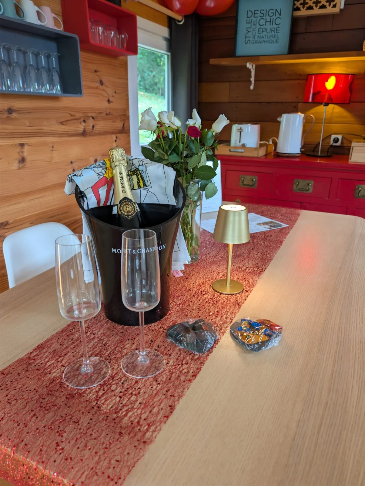 Champagne et roses décor pack romantique